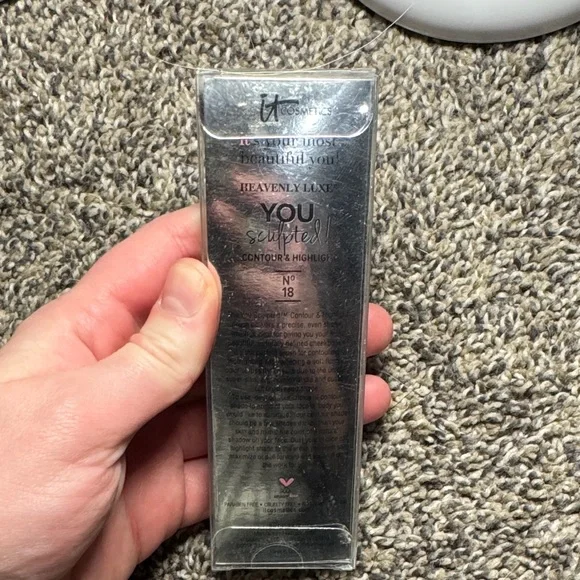 IT Cosmetics You Sculpted Contour Kit with Brush - Picture 3 of 8